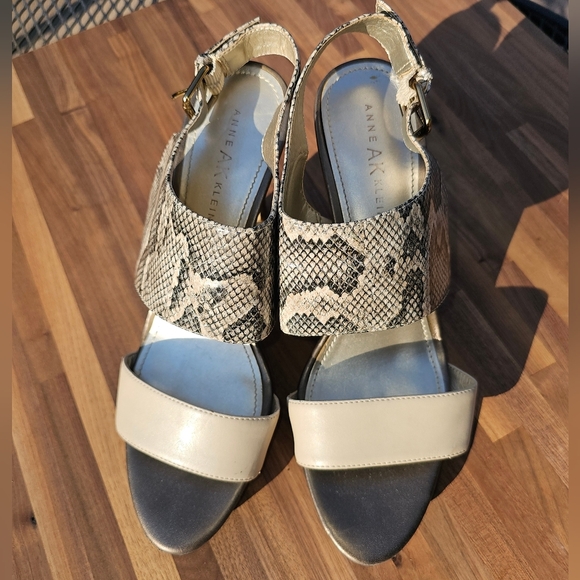 Anne Klein Stylish Snake Print Women's Heels Sandals Size 9.5 Medium - Picture 2 of 8